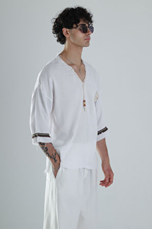 Kolyeli Tasarım Beyaz Fakir Kol T-Shirt COC1362