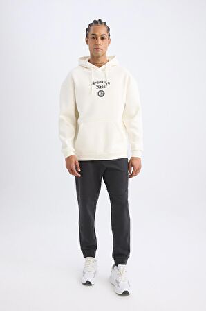 DeFactoFit NBA Brooklyn Nets Comfort Fit Rahat Kalıp Kapüşonlu Kalın Sırt Baskılı Sweatshirt D3223AX24WNER105