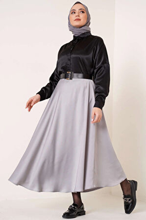 Kadın Siyah Tesettür Küçük ve Büyük Bedenler Hafif Dökümlü Saten Yüzeyli Gömlek HZL25W-BD139641