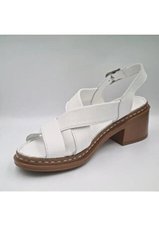Mammamia D25ys-2560-lx Kadın Hakiki Deri 5 Cm Kalın Topuklu Comfort Sandalet Beyaz