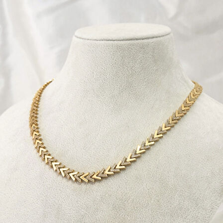 VIP Seri Zirkon Taşlı Ok Kolye Gold