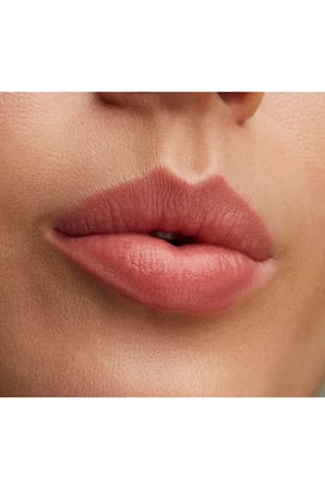 Lustreglass Sheer-shine Kolay Uygulanan Parlak Bitişli Ruj - Hug Me 3g