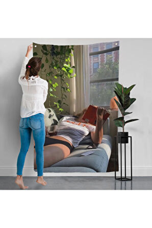 Kitap Okuyan Kadın Duvar Örtüsü-7743