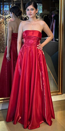 Kırmızı Straplez Yaka Kloş Etekli Organze Uzun Abiye Elbise 7747