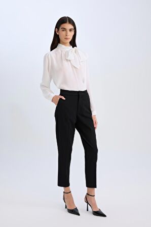 DeFacto Regular Fit Fiyonk Yaka Basic Düz Saten Uzun Kollu Bluz D3133AX24AUWT34