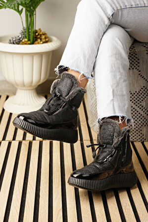 Günlük Kadın Kar Botu Kürklü Bağcıklı Fermuarlı Rugan Rahat Yüksek Kalın Tırtıklı Taban Bootie 77546