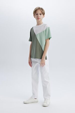 DeFacto Erkek Çocuk Straight Fit Düz Paça Basic Düz Jean Pantolon B5616A825SMWT32