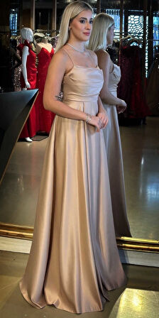 Somon Rengi İp Askılı Sırt Dekolteli Kloş Etekli Saten Uzun Abiye Elbise 7764