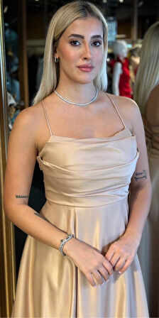 Somon Rengi İp Askılı Sırt Dekolteli Kloş Etekli Saten Uzun Abiye Elbise 7764