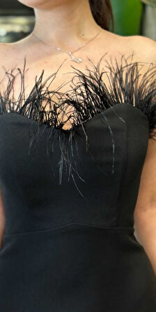 Siyah Tüy Detaylı  Yırtmaçlı Düz Kesim Krep Midi Abiye Elbise 7765