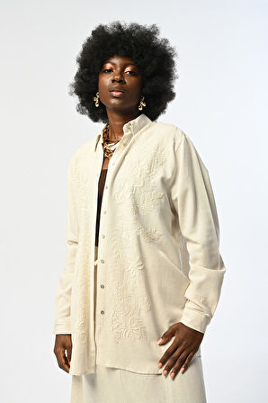 KADIN NATUR RENK İŞLEMELİ OVERSİZE KESİM GÖMLEK