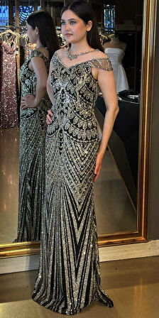 Siyah Düz Kesim Simli Uzun Abiye Elbise 7771