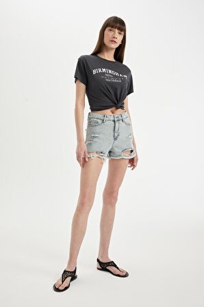 DeFacto Yüksek Bel Paça Ucu Kesik Jean Şort B7676AX24SMNM55