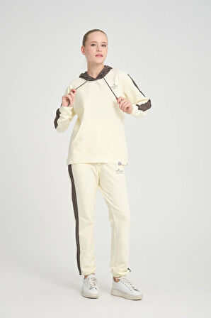 Kadın Iki Iplik Yan Kahve Seritli Kapüşonlu Kanguru Cepli Paça Lastikli Ekru Eşofman Takımı - 7775