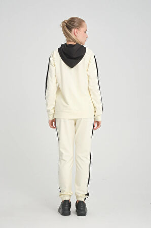 Kadın Iki Iplik Yan Siyah Seritli Kapüşonlu Kanguru Cepli Paça Lastikli Ekru Eşofman Takımı - 7775