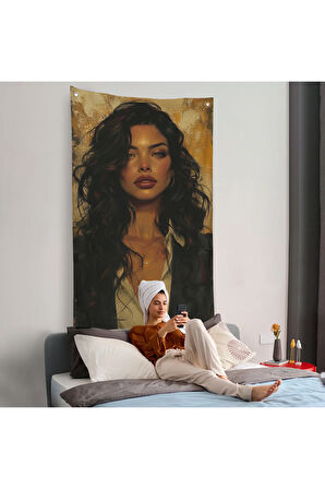 Ela Gözlü Güzel Kadın Duvar Örtüsü-7798