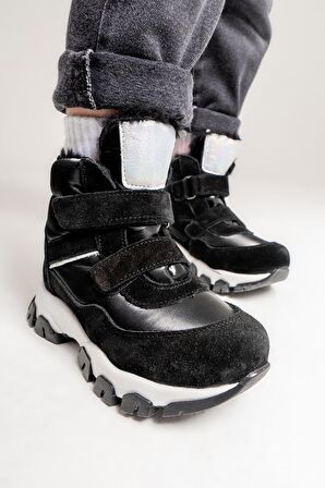 mnpc Kız Çocuk Siyah Hakiki Deri Anatomik Günlük Bot