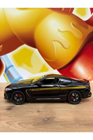 1:24 Bmw M8 Diecast Araba Kapılar Bagaj Kaput Açılır Sesli Ve Işıklı Bmw M8 Diecast Model Araba BMW