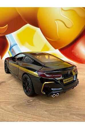1:24 Bmw M8 Diecast Araba Kapılar Bagaj Kaput Açılır Sesli Ve Işıklı Bmw M8 Diecast Model Araba BMW