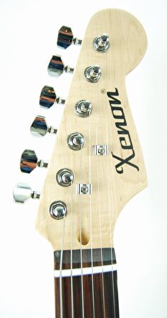 Gitar Elektro Xenon XNE3BK Stratocaster Kasa.