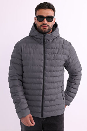 Erkek Gri Rüzgar Geçirmez Kapüşonlu Taşınabilir Çantalı Elyaf Dolgulu Hafif Spor Mont | S