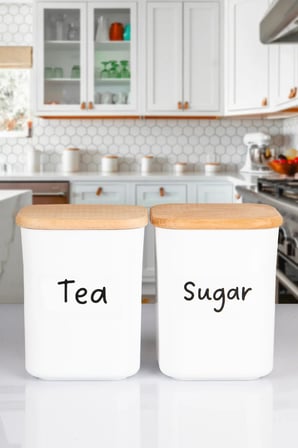 2'li Ahşap Vakumlu Kapaklı Kare Akrilik Tea Sugar Erzak Saklama Kabı 900 ML