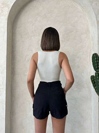 Kemer detaylı gabardin şort siyah s25289