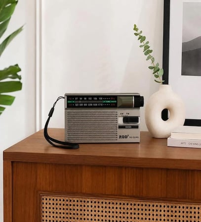 Reytek RD-331RG Fm Am Cep Radyosu Şarjlı Taşınabilir Radyo Type-C Şarjlı 2 Bantlı Acil Durum Deprem Radyosu
