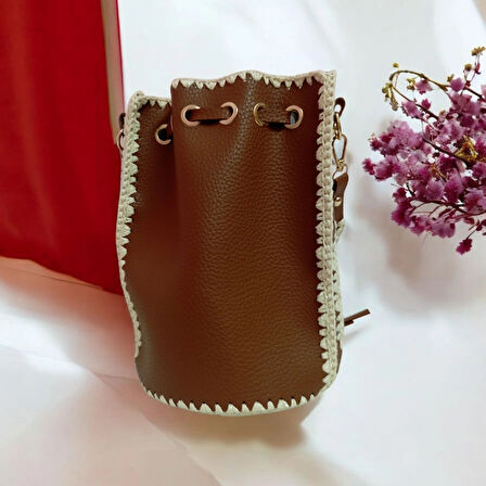 Alataçatı Modeli Kadın Omuz Çantası