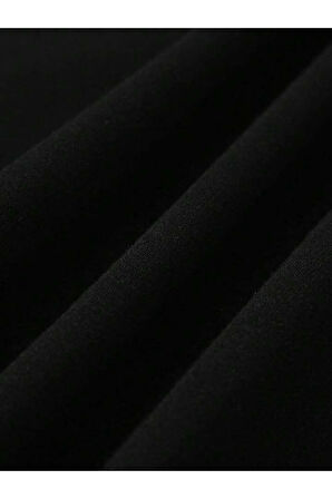 Erkek Siyah Üçgen Baskılı Sweatshirt