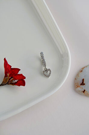 8 mm Kalpli Charm Halka Piercing – Gümüş & Gold | Helix, Kıkırdak, Lob Uyumlu