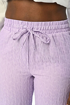 KADIN RAHAT KALIP BELİ LASTİKLİ DESENLİ DÜZ RENK PANTOLON