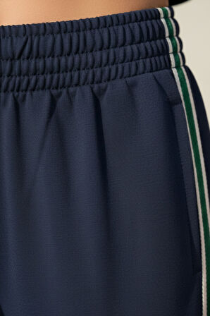 Kadın Lacivert Bol Paça Yanı Şeritli Spor Eşofman Alt- Pantolon - Kadın Eşofman Altı