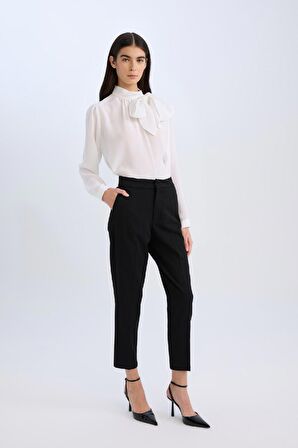 DeFacto Regular Fit Fiyonk Yaka Basic Düz Saten Uzun Kollu Bluz D3133AX24AUWT34