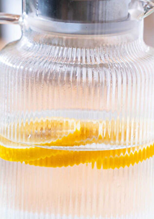 Cam Sürahi -  Borosilikat Cam Sürahi - Süzgeçli Detoks Sürahi - 1500 ML