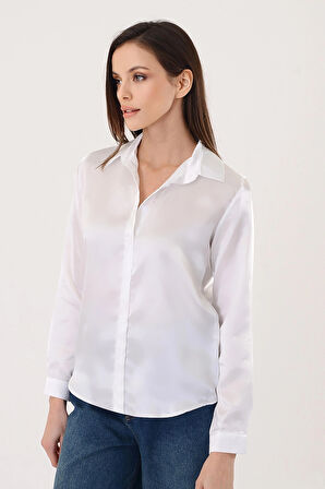 Kadın Hafif Dökümlü Beyaz Saten Gömlek