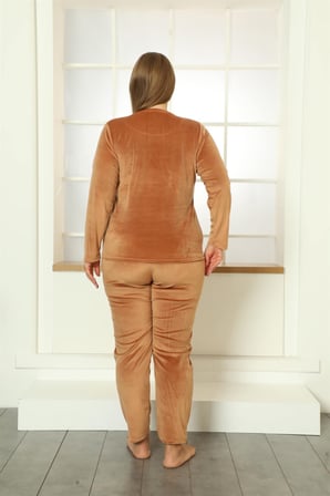 Moda Çizgi Büyük Beden Kadın Kadife Pijama Takım 9074 Sütlü Kahve