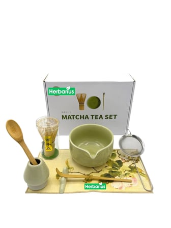 Herbarius 8 Parça Çiçek Desenli Balık Sırtı Kabartmalı Açık Adaçayı Yeşili Renk Matcha Çayı Hazırlama Seti - Geleneksel Japon Matcha Seti