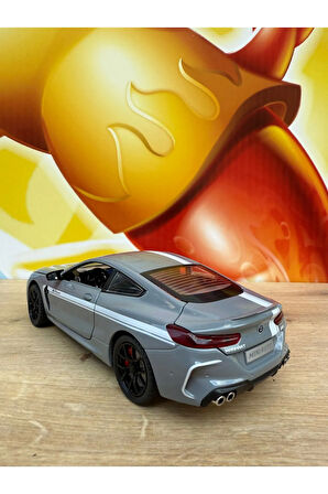 1:24 Bmw M8 Diecast Araba Kapılar Bagaj Kaput Açılır Sesli Ve Işıklı Bmw M8 Diecast Model Araba