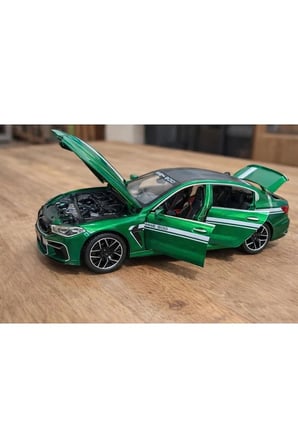 Bmw M8 Diecast Metal 1.24 Ölcek Araba Kapı Bagaj Kaput Açılır Yeşil BMW M8 Spor Araba Model