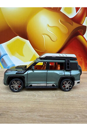 1:24 BYD Yangwang U8 Diecast Model Araba Sesli Işıklı Açılan Kapılar BYD Model Araba