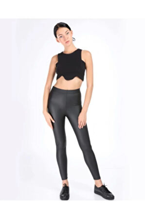 Kadın Siyah Ince Kemer Mat Deri Şardonlu Tayt