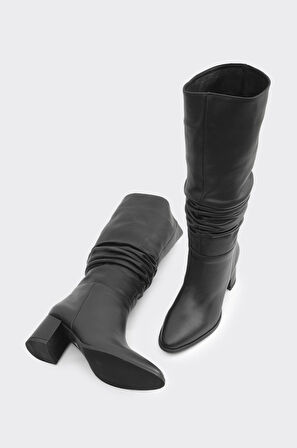 Hakiki Deri Fermuarsız Kadın Çizme