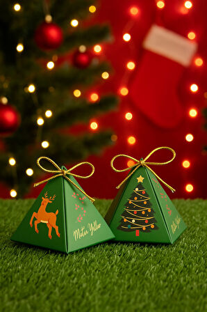 Çam Ağacı Geyikli Yeşil 10'lu Piramit Kutu - Hediye Kutusu - Yılbaşı Kutusu - Yılbaşı Hediyesi