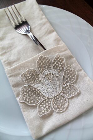 6 Adet Dekoratif Chic Dantelli Kaşıklık Servis Sunum