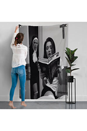 Yakalanan Rahibe Duvar Örtüsü-7949