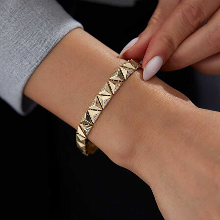 Yarı Taşlı Kilit Piramit Bileklik