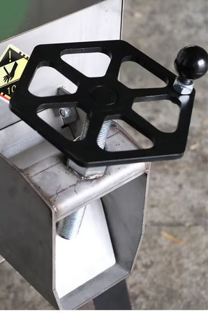 Resmak FE250 250 Kg/Saat Kapasite Dut ve Üzüm Sıkma Şıra Makinesi