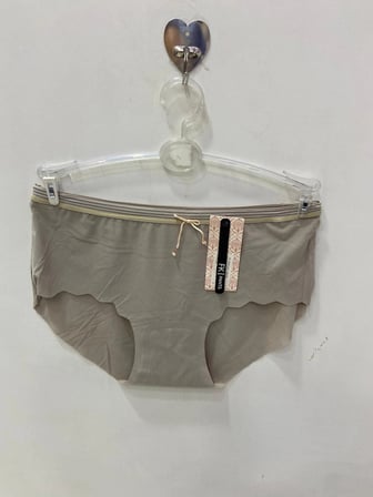 FK Dikişsiz Lazer Kesim Bikini Kilot