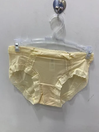 F.K Kadın Dantelli Fırfır Detaylı Lazer Kesim Külot